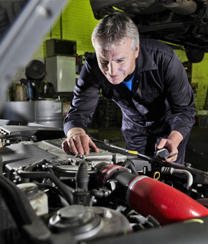 How to Spot the Need for Engine Repair in Fort Riley, KS