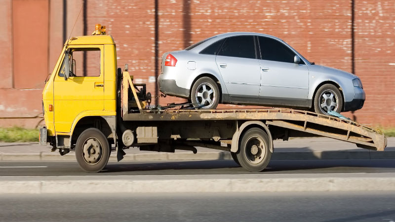 Why Paying Professionals to Perform Auto Body Repairs in El Cajon Is Worth the Investment