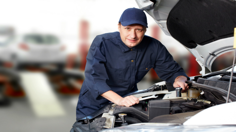 Professional Automotive Collision Repair Service in Lakeview, Chicago
